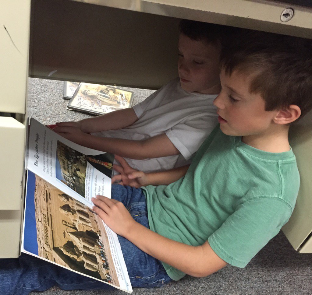 BareBuchan's tweet photo. #Brassfield #Daily5 #ReadwithABuddy #Brothers #RainyDayReading https://t.co/kBuZgYsaK3