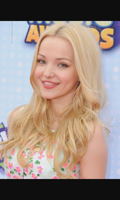 _alfi8's tweet photo. I hope to see a movie of #spidergwen and @DoveCameron is perfect for playing as #GwenStacy. So, @Marvel please! https://t.co/0pdqssxhZh
