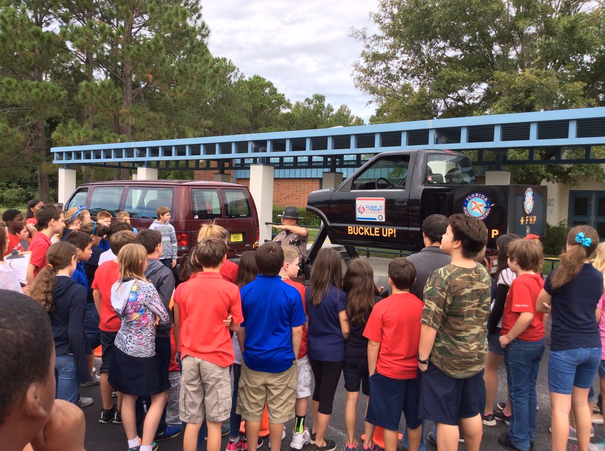 TommySmithElem's tweet photo. PBIS Reward Day w/ St.Andrews First Responders &amp; Safety Day @TSEPrincipal29 @bransjg #panthersROAR https://t.co/bu2IFZdEDE