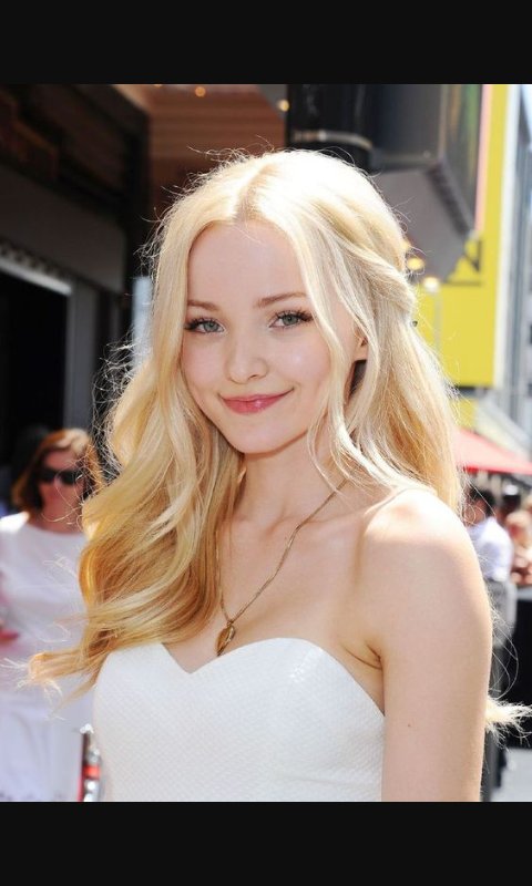 _alfi8's tweet photo. I hope to see a movie of #spidergwen and @DoveCameron is perfect for playing as #GwenStacy. So, @Marvel please! https://t.co/0pdqssxhZh