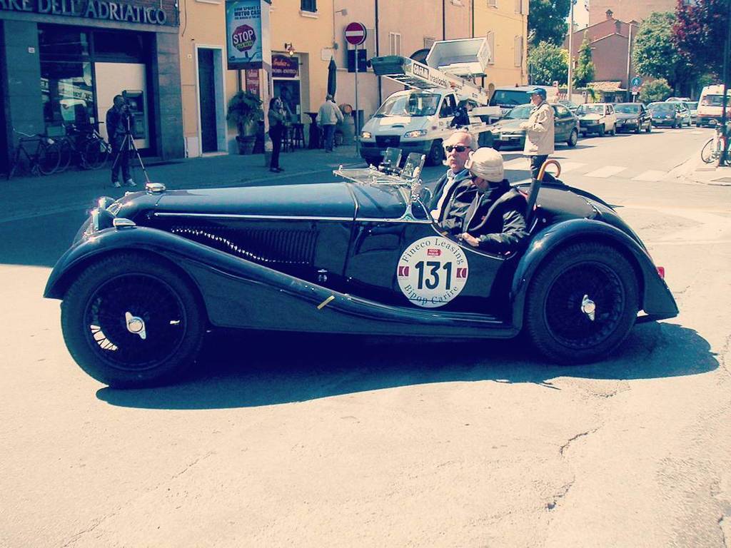 NoSpeedLimit_it's tweet photo. #millemiglia #millemiglia2007 #rileysprite #historicracing #britishroadster for more check… https://t.co/LAZDHbBtVc https://t.co/rb2mytUlYC