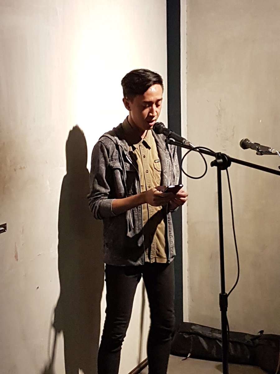 page4ph's tweet photo. It's @icearrojado of @WeAreMythos on the stage right now. #FocusBAGANI https://t.co/RNnGK2CxJw