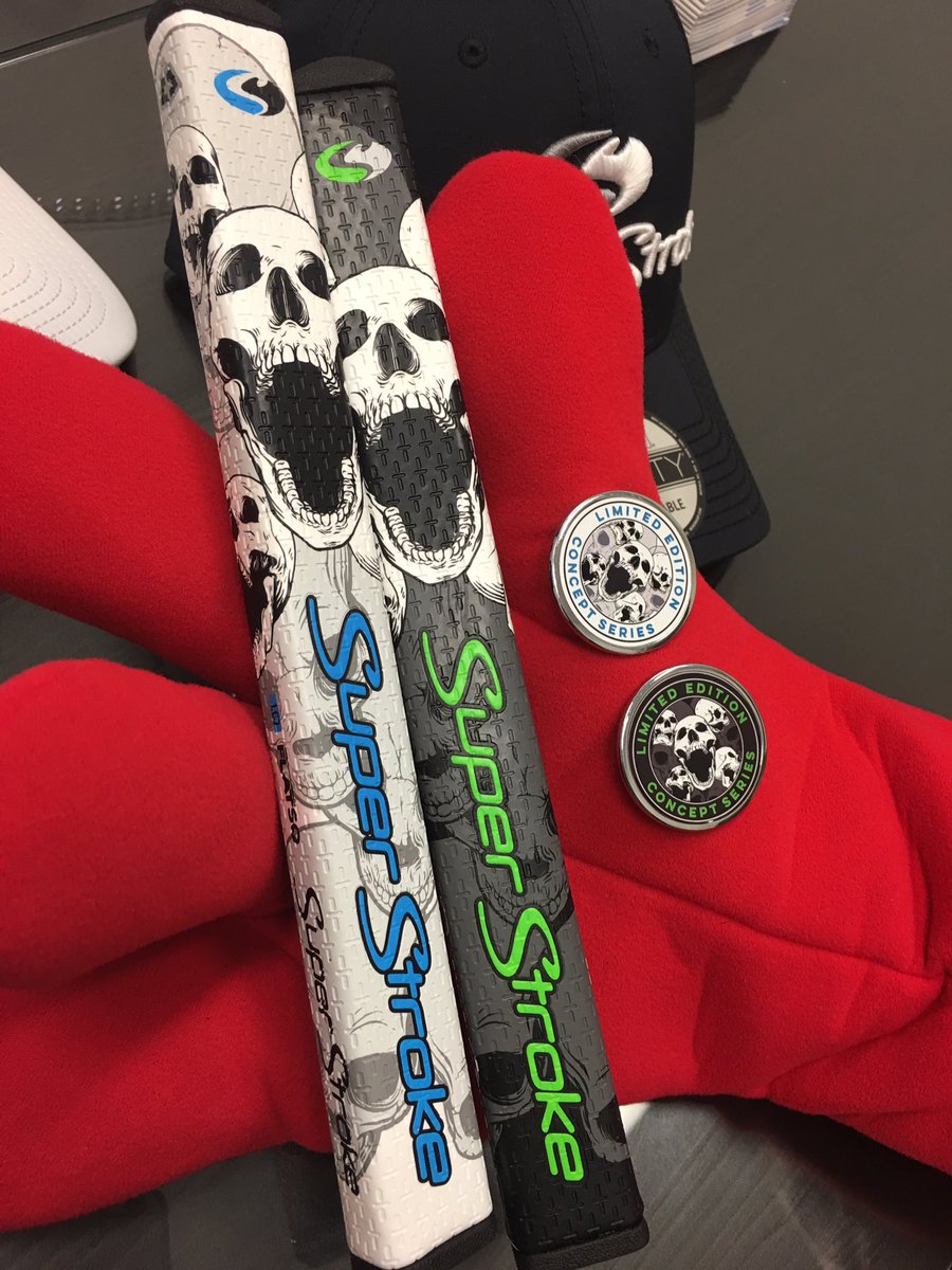 NoTaperLarry's tweet photo. WIN the new Concept Series Skull Grips 💀 before you can buy them! RT and Follow to enter. https://t.co/wxmRvghJzB