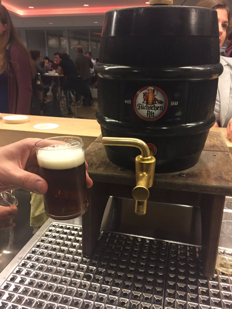 KristofItal's tweet photo. Prosit und vielen Dank an die Veranstalter #barcampdüs https://t.co/A4dVHatUUh