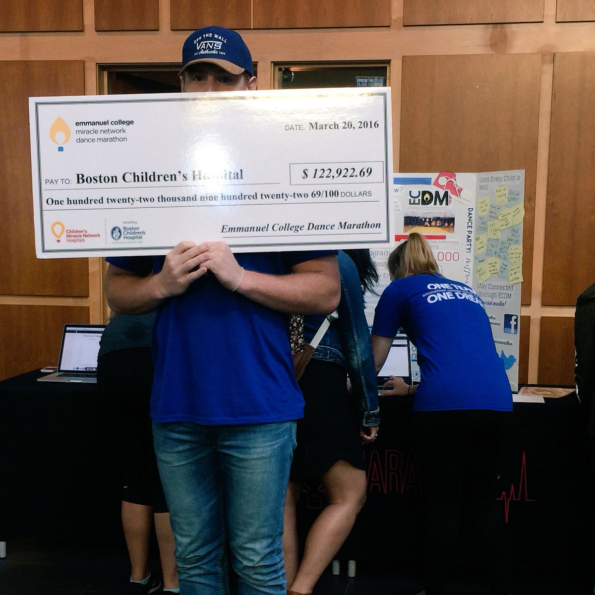ecCampusCursive's tweet photo. Stop by the ECDM table and sign up for dance marathon!! #FTK #Strivefor125 https://t.co/u56l1yBnXJ