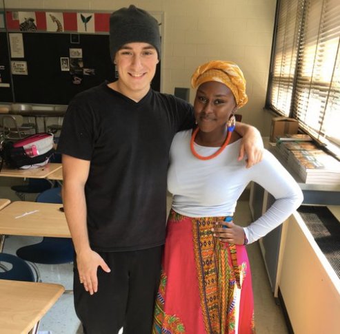 MediaBlackoutUS's tweet photo. High School Student Dresses Up as ‘Thief’ on Culture Day: ‘Because White People Steal… https://t.co/M0uhBsKlC6 https://t.co/AXuG7Dnaci