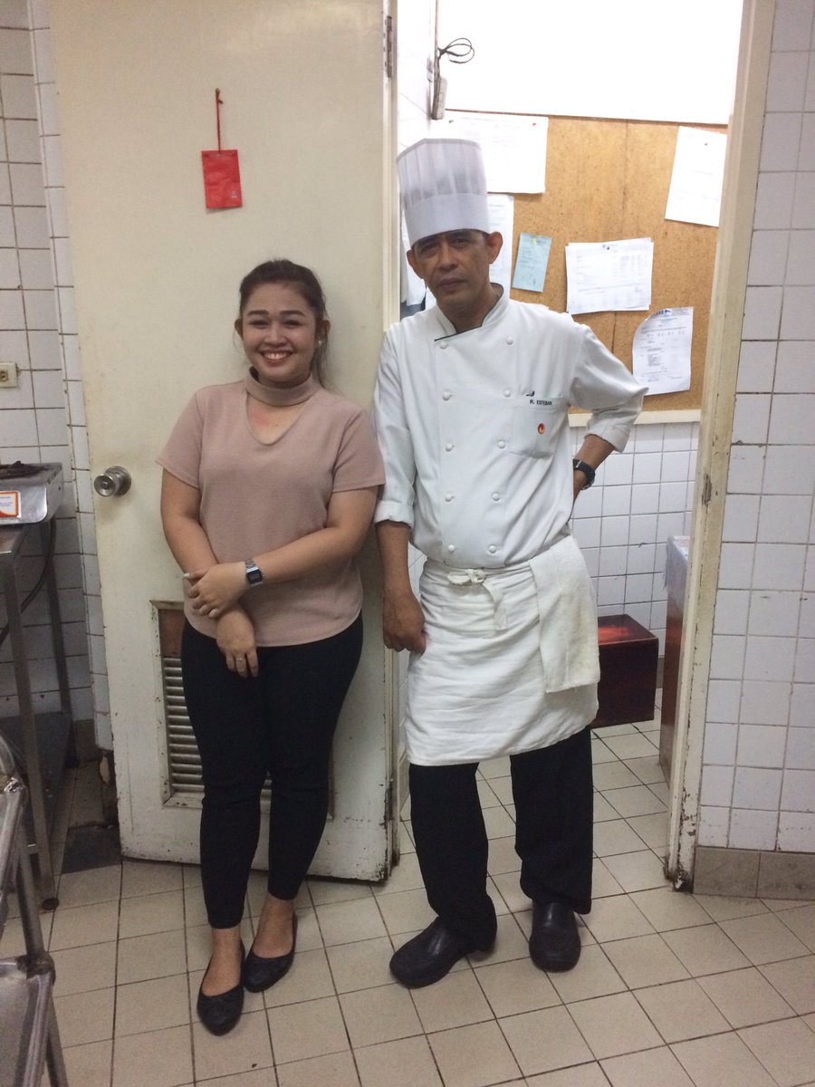 camillediannn's tweet image. Chef Steve!! 😍 #favechef #coldkit