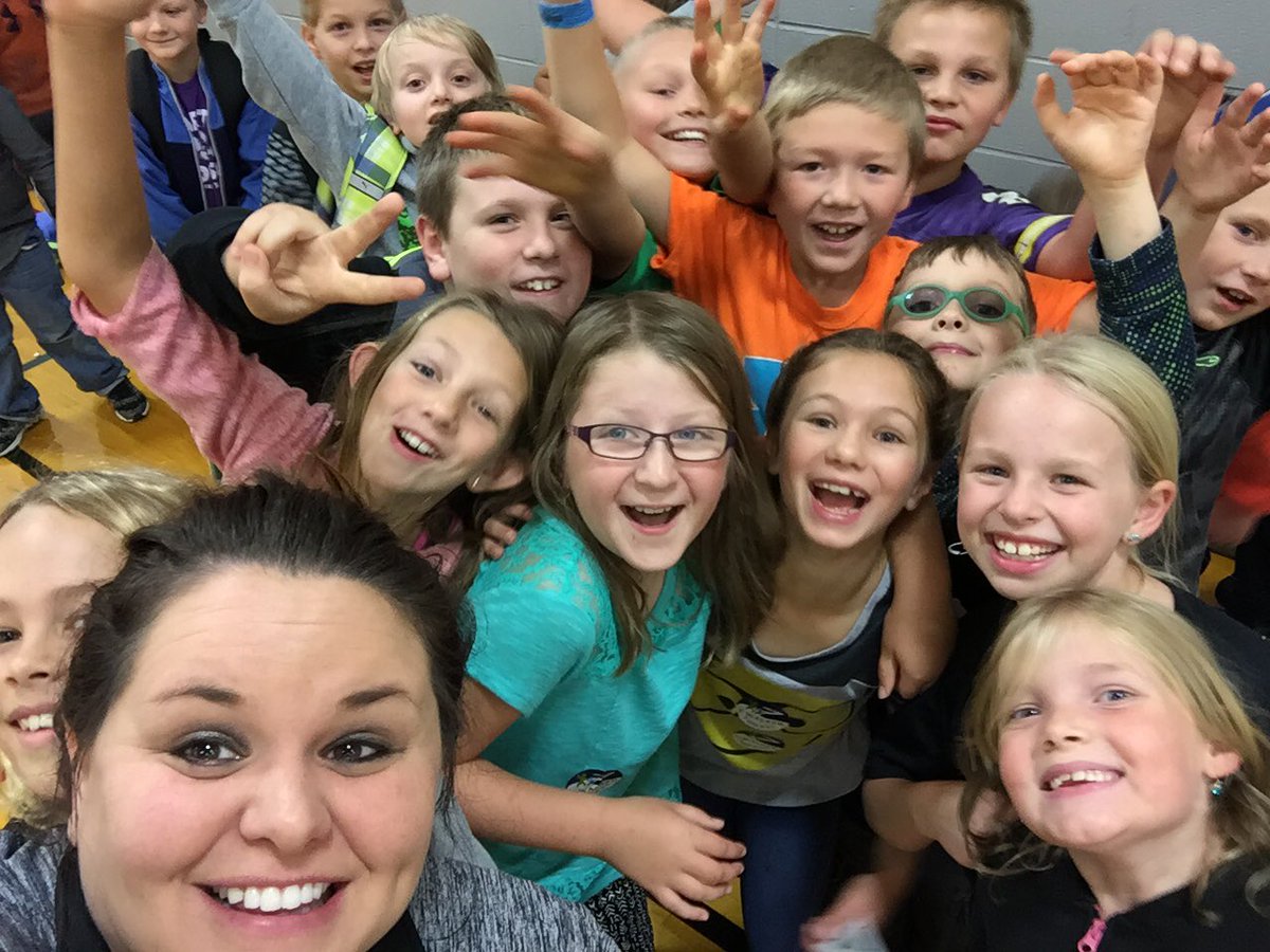 National walk to school day! <a href="/isd47/">Sauk Rapids-Rice Public Schools</a> @timeforthird