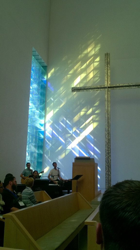 GrandviewDeacon's tweet photo. Closing worship and gathering. Thank you Christian Theological Seminary. #OpenFaith2016 @MTSOedu #SeminaryHillFarm https://t.co/v9qLpGeFnQ