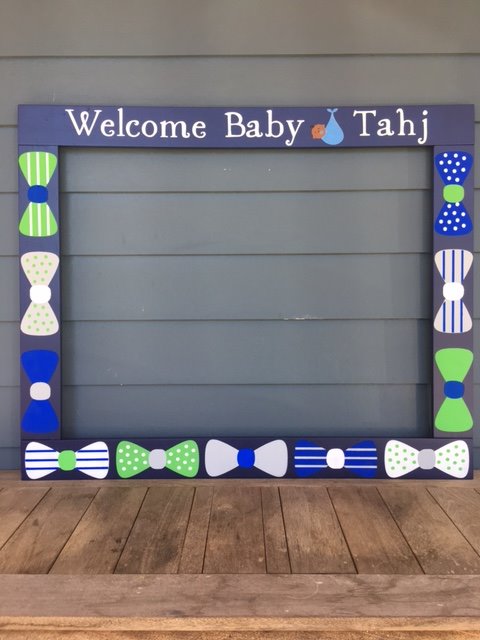 PalletCreatives's tweet image. What  fun 👶🏻 🚿 memories will be made with this adorable #photobooth #frameprop!  #bowtie #littleman #babyshower etsy.com/listing/463573…