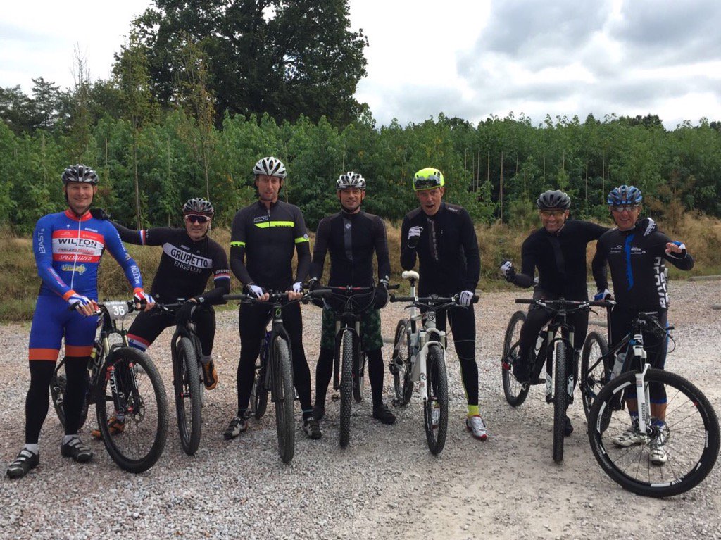 patrickstrouken's tweet photo. Bioracer meeting MTB training Utrecht Heuvelrug met Oa Bart Voskamp,Mathieu Hermans en Gids Gert Jacobs https://t.co/w1CPD5D1wI