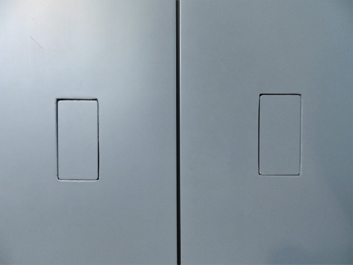 Se su <a href="/radiodeejay/">Radio Deejay</a> c'è #pinocchio #glielodiciamonoi  e vi serve l'#armadio dove non si vedono le maniglie per star in #pace <a href="/lapinadeejay/">La Pina Deejay</a>