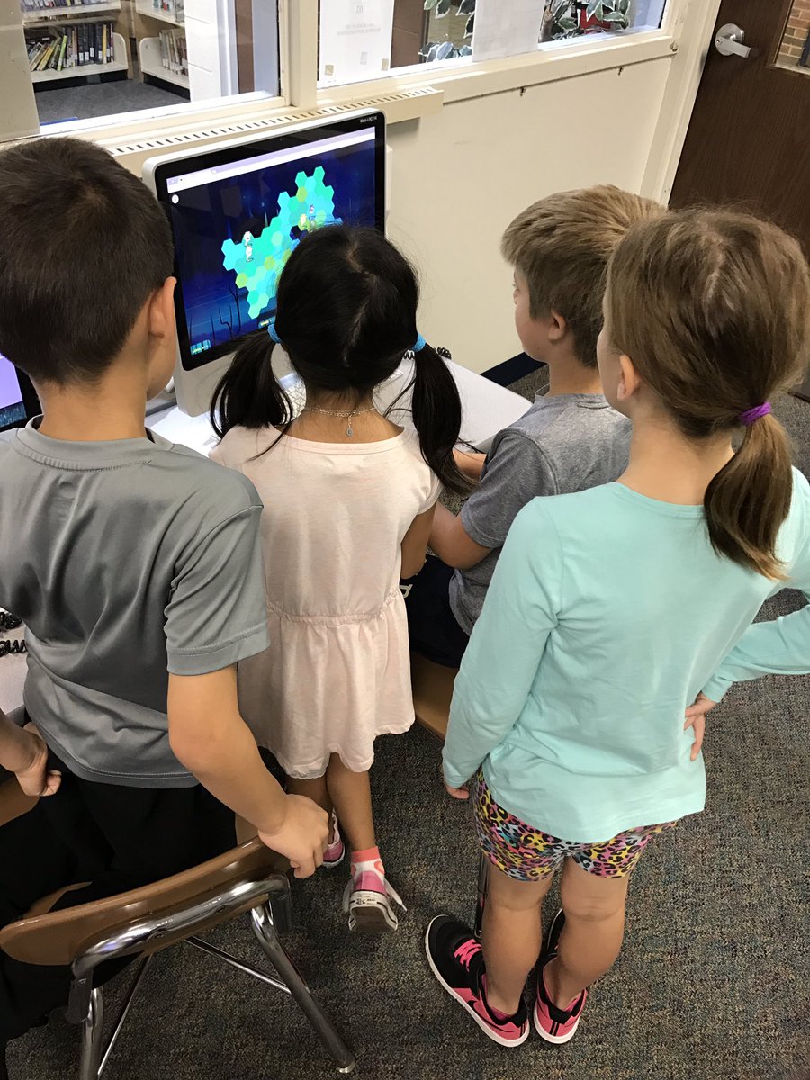 TheGoodRoom13's tweet photo. We are having so much fun writing and creating new animals through game based learning with the @nightzookeeper ! #welovewriting #gower62 https://t.co/SZRS7wmLQH