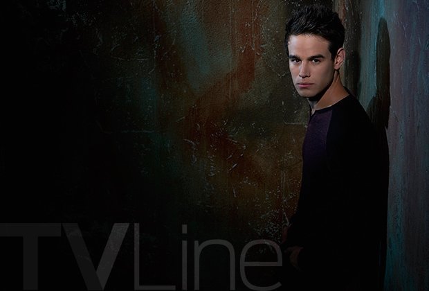 Pandemonium_Es's tweet photo. Nuevas/viejas fotos promocionales de Shadowhunters via TVLine #2 https://t.co/Iia1kxawFi