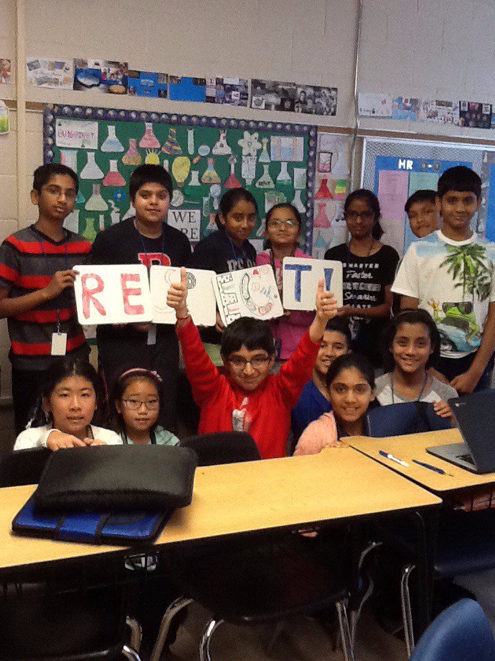 cmolnar21's tweet photo. My students showing their #JAMSRESPECT! https://t.co/kpyoJYaOCA