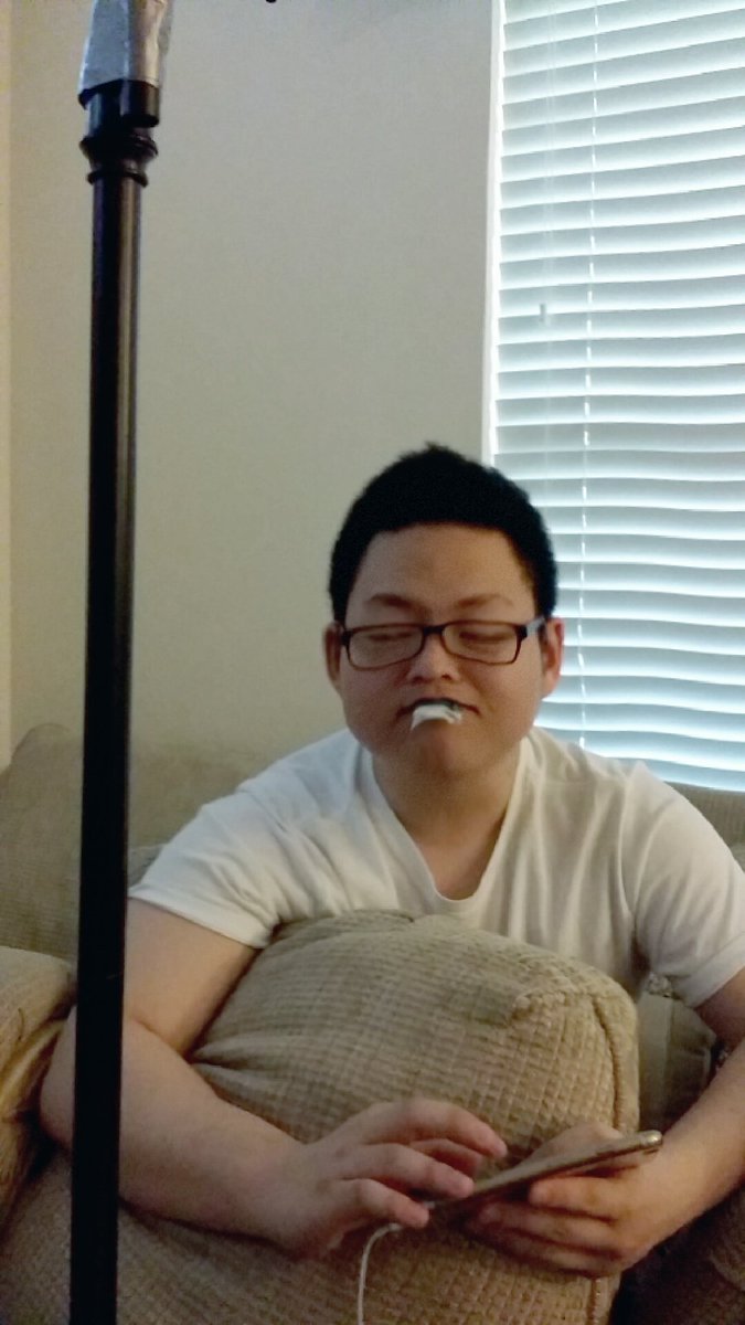 dpark450's tweet photo. HAPPY BIRTHDAY TO MY BEST CURLY HAIRED ASIAN FRIEND https://t.co/CubFmb8Fru