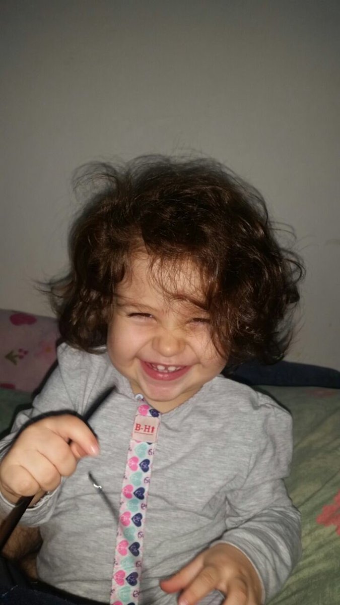SeBuscaARenata's tweet photo. Mi cumpleaños y no veré a mi papá por qué mi mamá sigue ocultándome sin responder a los juzgados Hace meses que no veo a mi familia https://t.co/yZfCWl4yO4