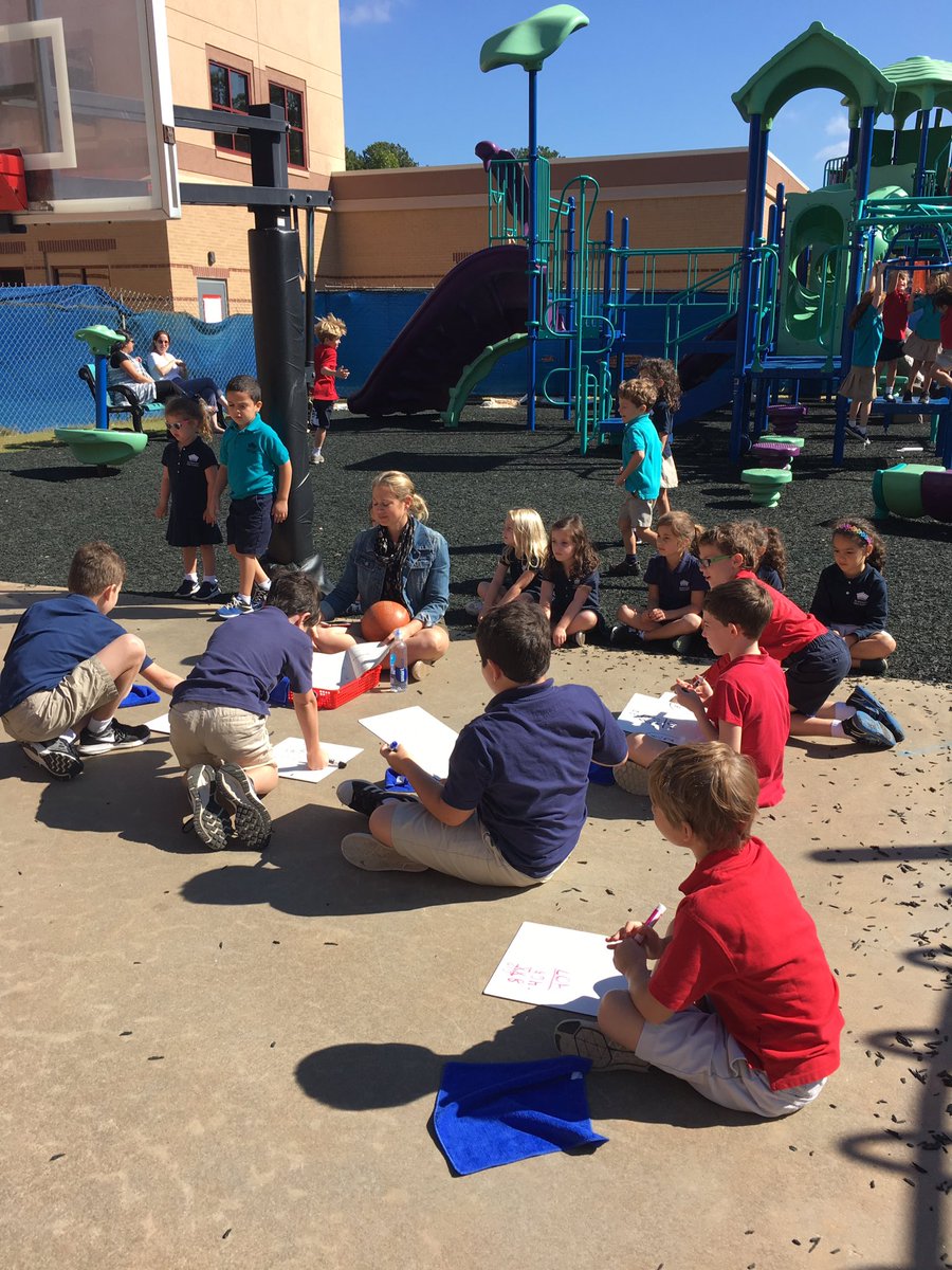 MrsSeff's tweet image. Opportunity for the Mechina class to learn some fourth grade math! @jillrosenbluth #davis3 #beamazed