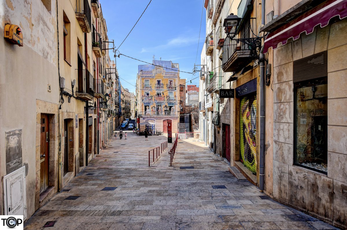 TCPetersonPhoto's tweet photo. Happy Friday from the old town in #Tarragona, #Spain!
#Seattle #RealEstate #Photography #Catalonia #MedievalOldTown #AncientRome #Tarraco https://t.co/aQE6PO1nAa