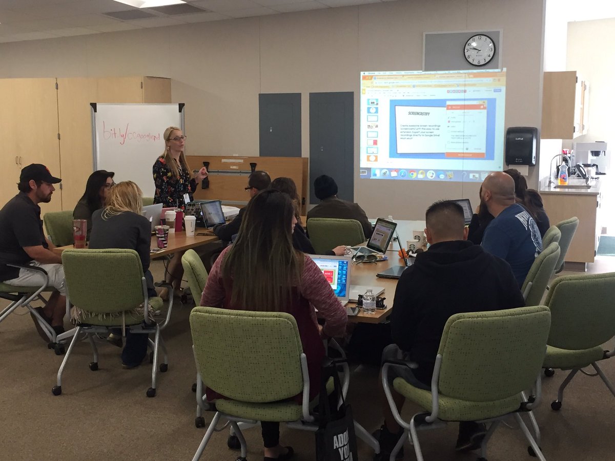anniesmurphy's tweet photo. After school staff tech training by the amazing Lindsay,Amanda, and Walter! #CUSDrockstar #cusdafterschool https://t.co/WG4bKYxqSA