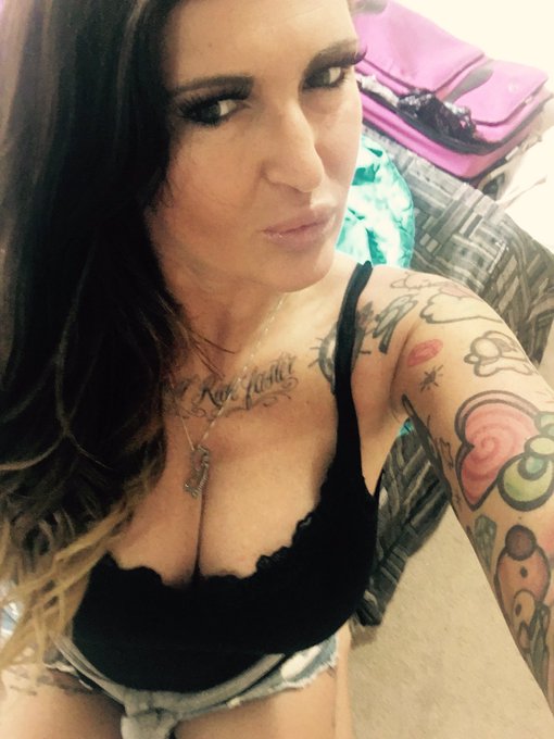 Waitin for my @mariemccrayxxx to get breakfast! Drama free day! https://t.co/PGLZDfCsah<a class="tags" href="/tag/mariemccrayxxx">@mariemccrayxxx</a><a href="/tag/relaxitsjustsex"class="tags"><span>#relaxitsjustsex</span></a><a href="/tag/spreadlovenotlegs"class="tags"><span>#spreadlovenotlegs</span></a>