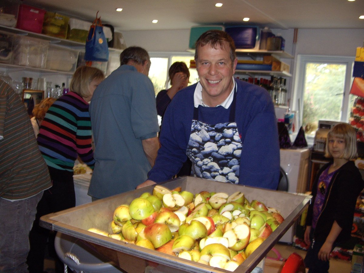 dyffrynoldmill's tweet photo. Halloween cider making day at Yr Hen Felin https://t.co/OLnNb3sghN