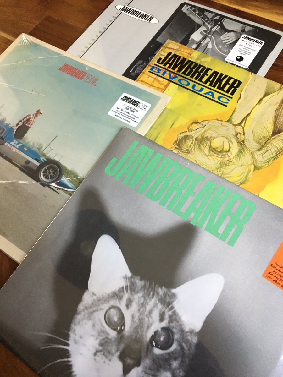 fuzzrecs's tweet image. #Jawbreaker restocks available online now: bit.ly/2dKv6uo
#vinylrecords #fuzzrecords