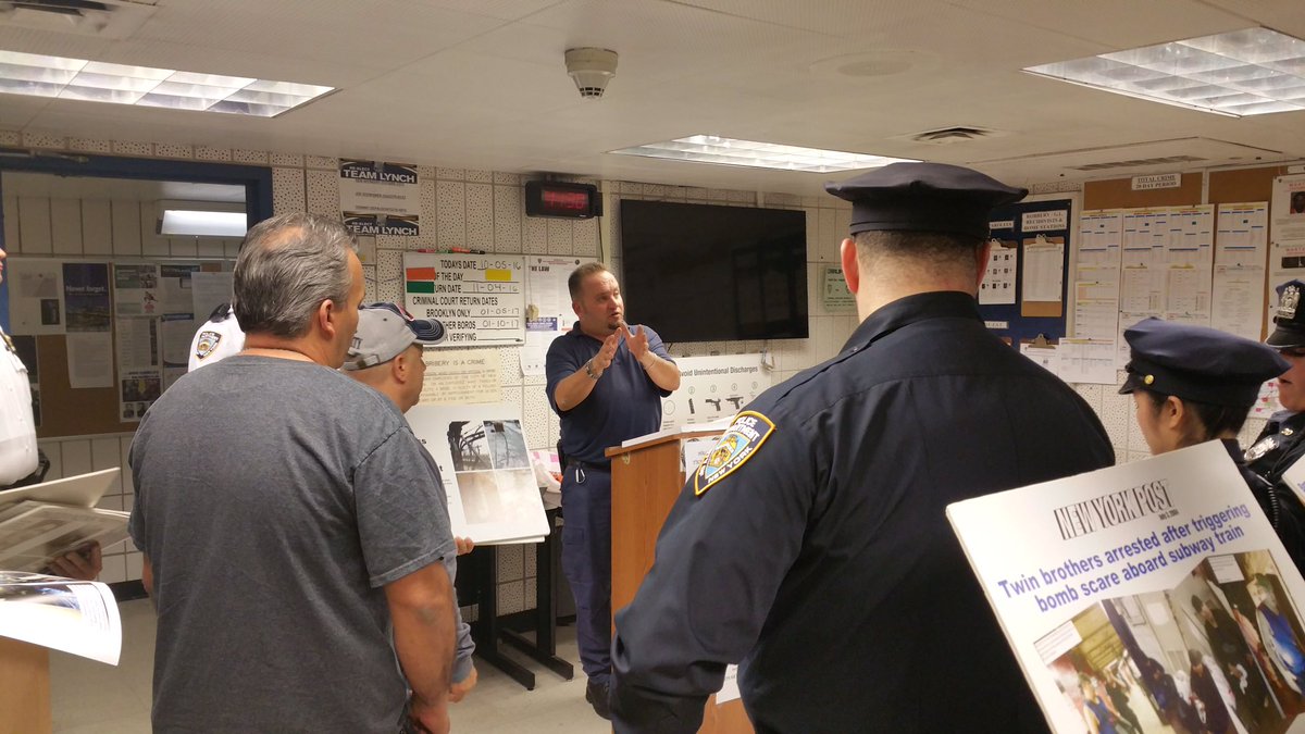NYPDTransit's tweet image. Thank you @MTA 'Safe &amp;amp; Secure Rooms' Unit for briefing members of the midnight platoon prior to our overnight joint operation together