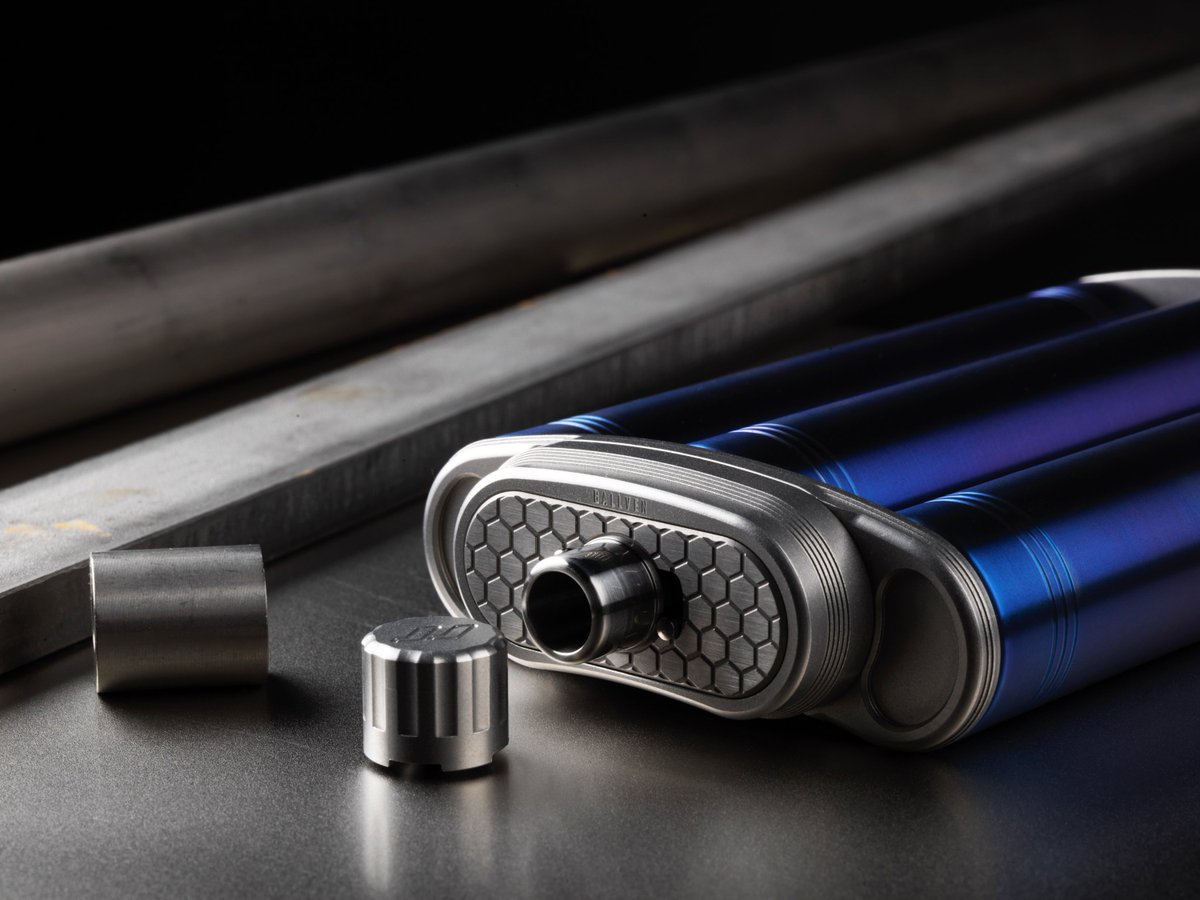 BallvenDesign's tweet image. The flask was in these materials all along.  We just needed to let it out. kickstarter.com/projects/ballv… #MFGday16 #whisky #kickstarter #Ballven