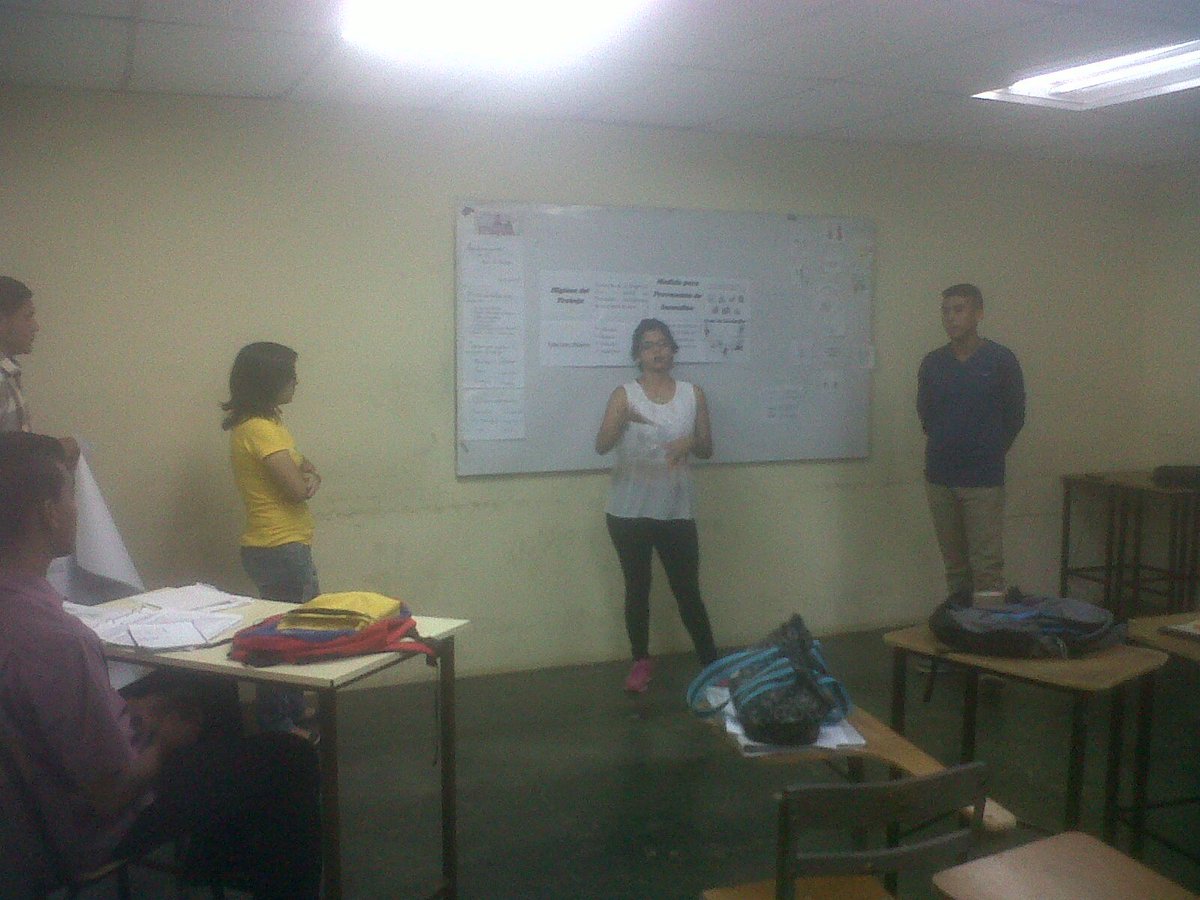 uptagmefu's tweet photo. I CURSO CAJERO INTEGRAL BANCARIO DICTADO POR EL BANCO BICENTENARIO Y AVALADO POR EL UPTAG TRABAJO DE LA MANO @gorangel @tibisaych @uptagmefu https://t.co/Ub6TVbrE1O