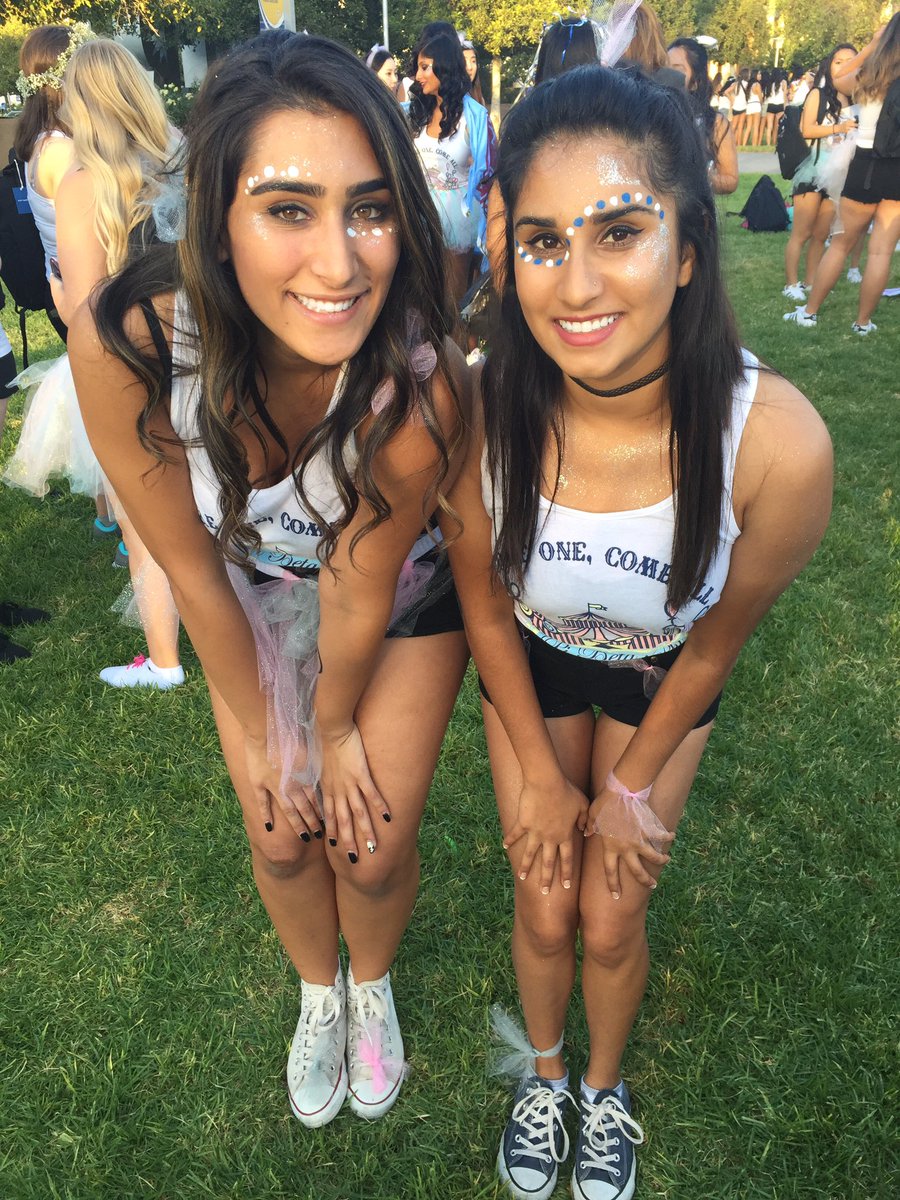 ucrpiphi's tweet photo. Welcome to the PHInest Fall 16! 😍💘#BidDay2016 https://t.co/VPm311R1d8