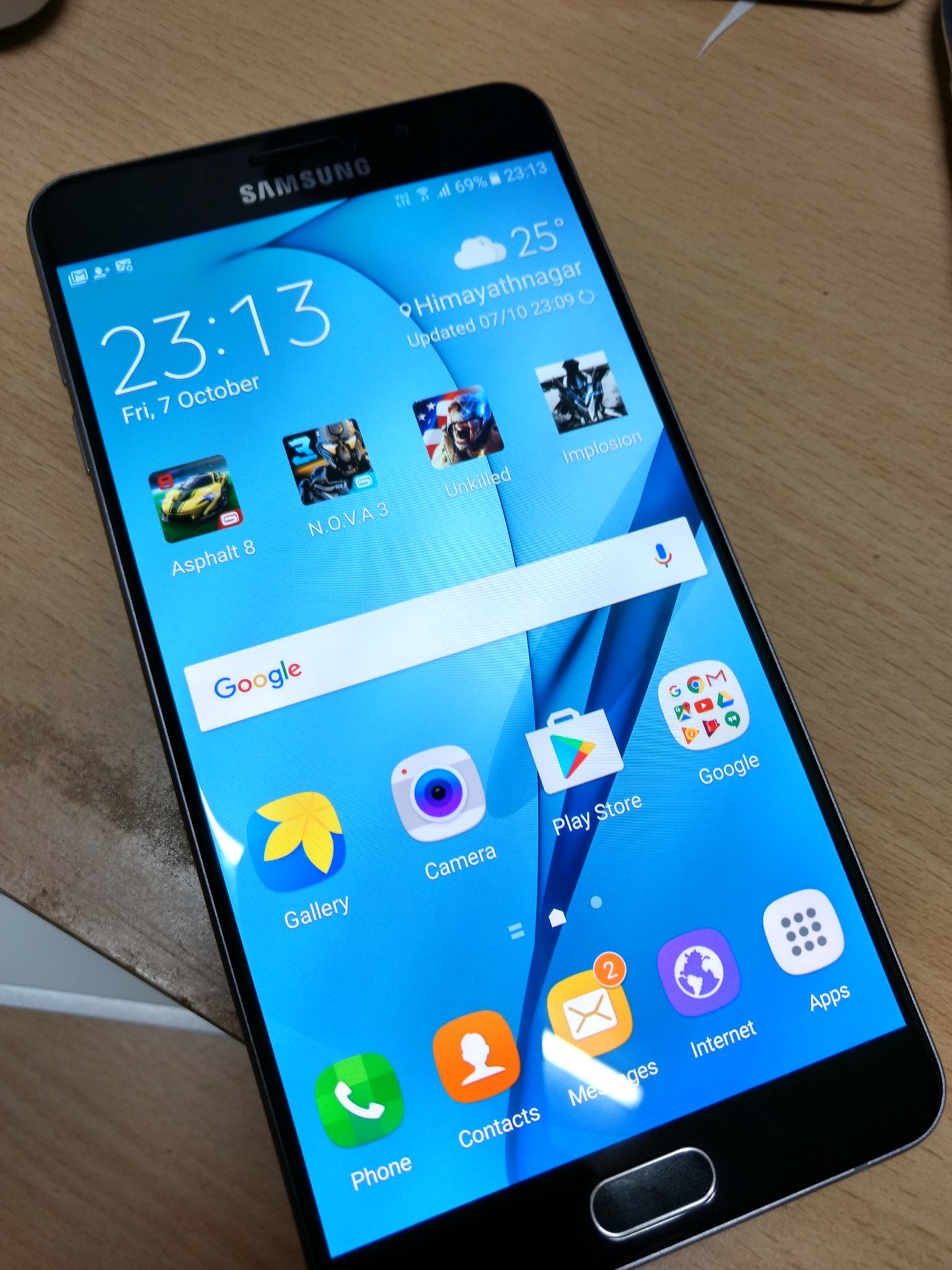 Samsung Galaxy A9 Pro review - GadgetMatch