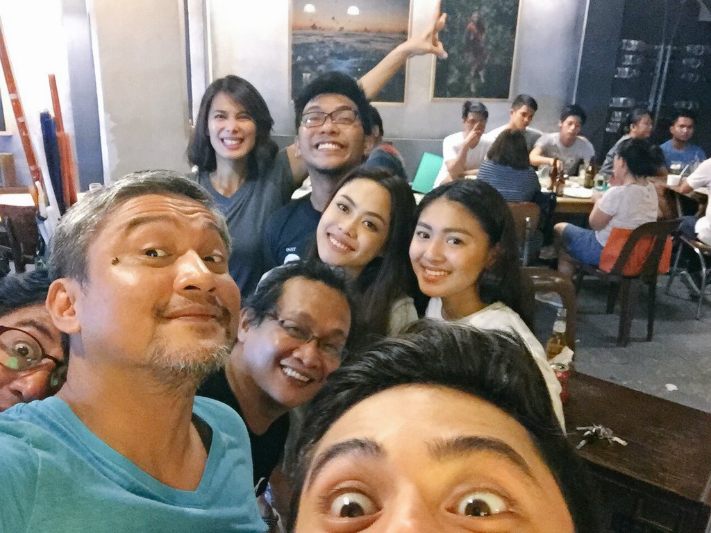 kimsmolina's tweet photo. Eh yung nakapantulog na ko't lahat pero humabol pa 😂😜 Night cap with #TIMY family unit 2! Sweet dreams everybody! 💖 https://t.co/p9upRGxp3k
