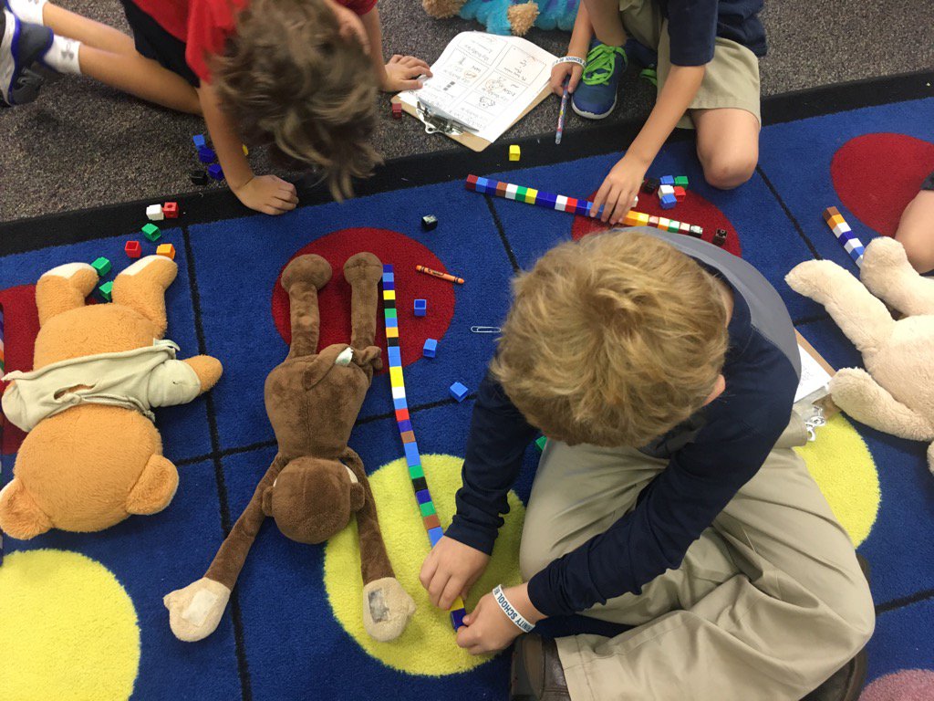 JLoard's tweet photo. Measuring our bears with cubes
#teddybearfun https://t.co/XCBXJLvwVH