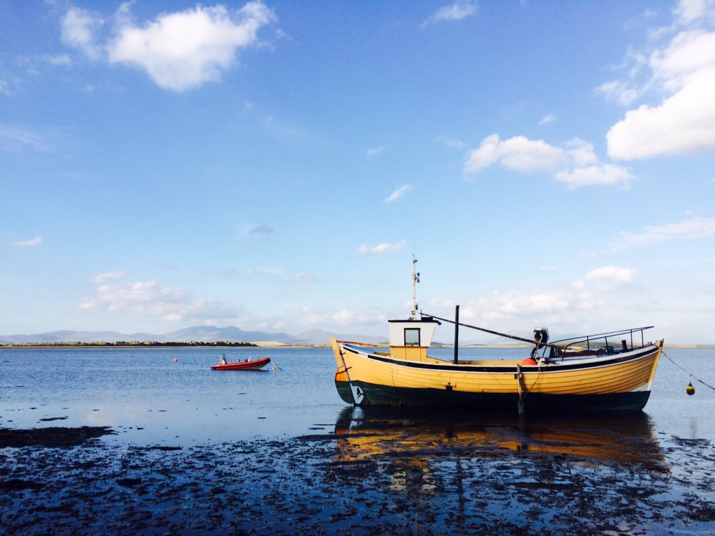 TheTouristczar's tweet photo. Beautiful evening in #ClewBay #Mayo #Westport #wildatlanticway @MayoNorth with the #Nephins in the background https://t.co/QVELeygXC3