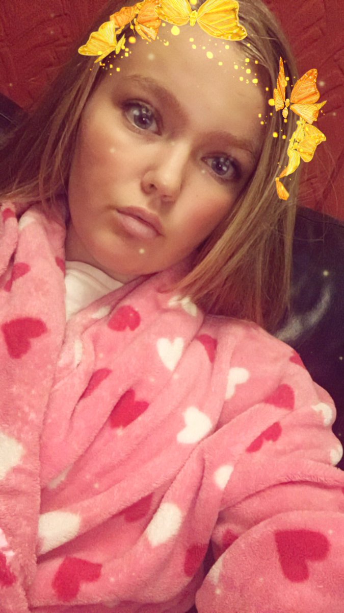 mizzparry's tweet photo. This girl #Mammas big baby @courtdevries1 https://t.co/97eiy8q0b6