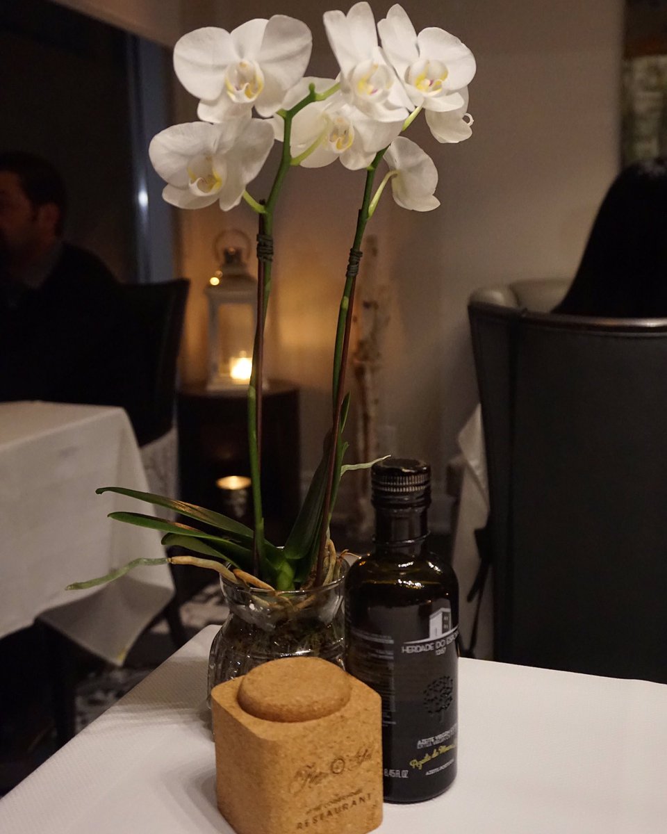It's all in the details✨ #flordesalrestaurant #torontofood #finedining #friday #tgif #toronto