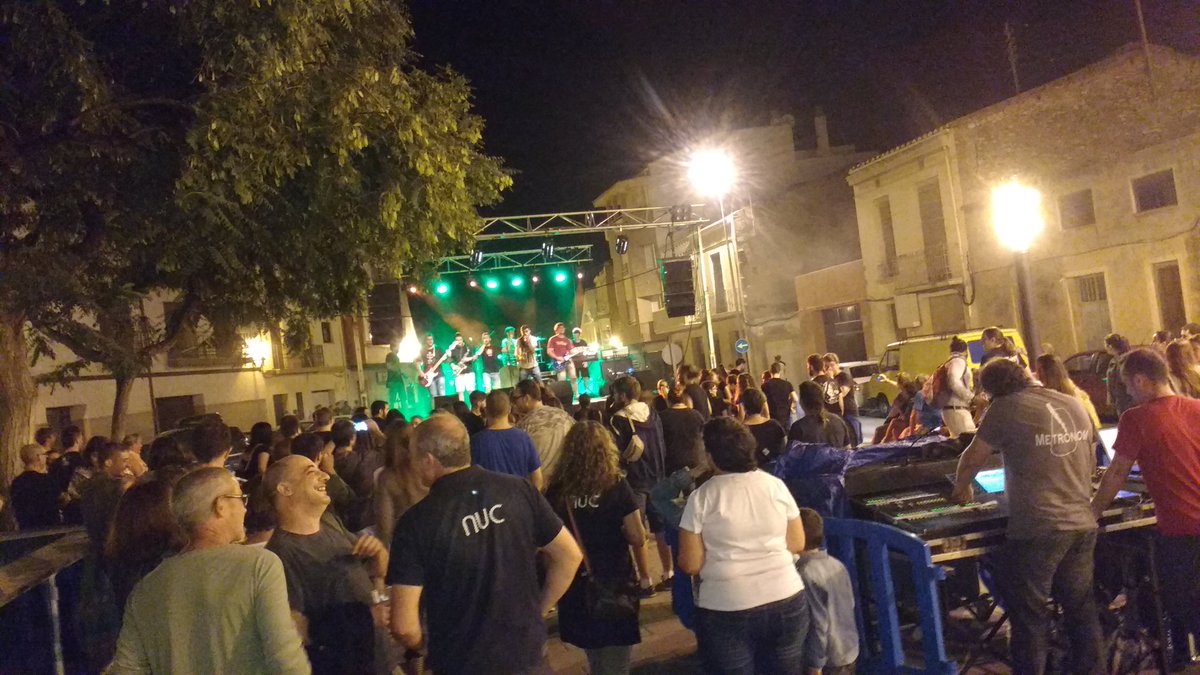 CompromisALMASS's tweet photo. #Atzemblea i #Hereus #Almassora Festes del Roser #paisvalenciatestime https://t.co/kc6XJ7jpXg