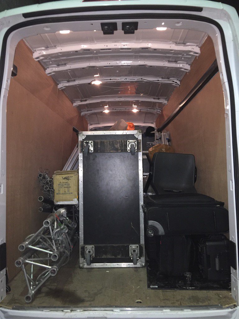 SpyMonkeySpy's tweet photo. That's a pack. Thanks to @warwickarts for a short but v sweet time, especially Jack &amp; crew, super fast out https://t.co/R3oR3tiVam