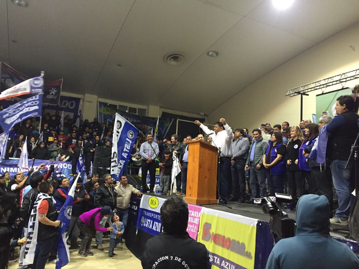 ElComodorense's tweet photo. #Ávila: "cuando empezamos a ver q los demas sindicatos flaquean a nivel nacional, le decimos a nacion q somos chubut y aca defendemos trab" https://t.co/aMauYzMMN5