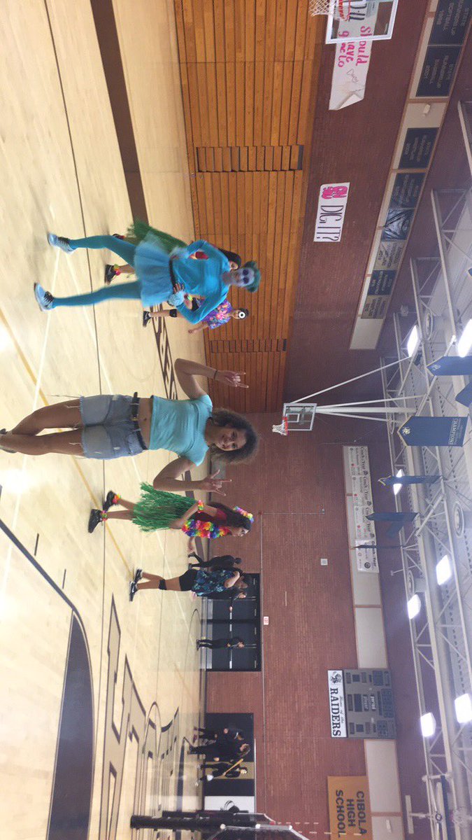 CibolaV's tweet photo. Today we started our Monster Ball Tournament🏐 https://t.co/OgQFn6g2b7