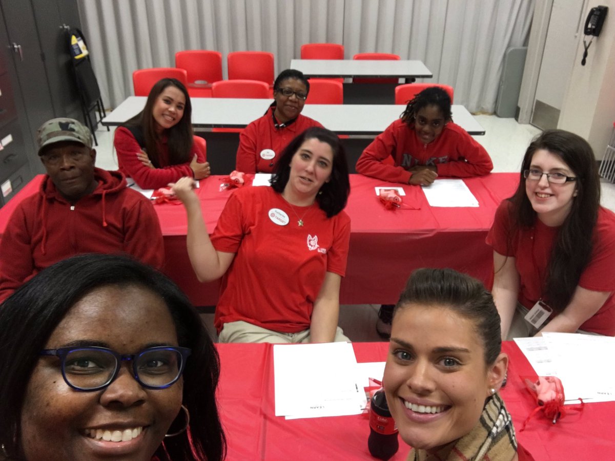 tifat1008's tweet photo. Learning mentors ready for Q4! Logisticsβ
Sales Floorβ
Guest Servicesβ
@CamTGT @Rockbratz @CannataMike #training #Q4Strong #teamengagement https://t.co/XcUUFiWFzD