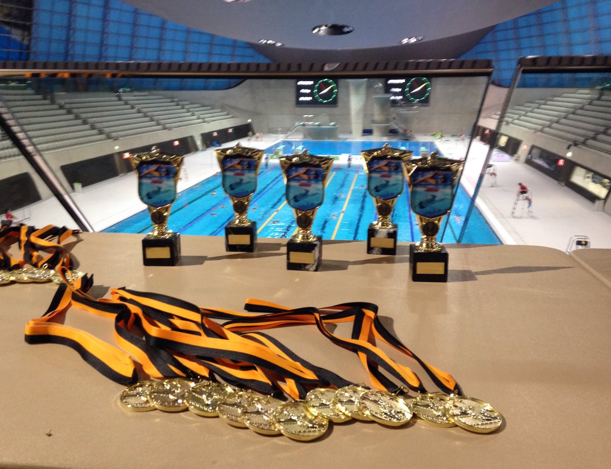 justjamiehooper's tweet photo. Awards and medals all laid out ready for @SwimLondon2016 block 2 presentations! What a back drop too!! ❤️🏊🏽 #SwimLondon #Legacy #EAC2016 https://t.co/FWcsr7yuV3