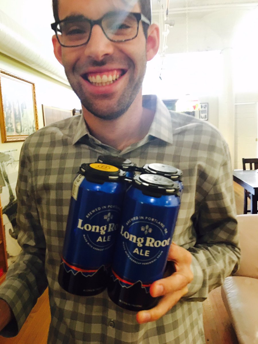 flannyland's tweet photo. So pumped to have @patagonia new beer at our #zerowaste #decompressionbrunch #BCorp @teamstok refuses to say goodbye to #Greenbuild16 https://t.co/iDtNUczj7U