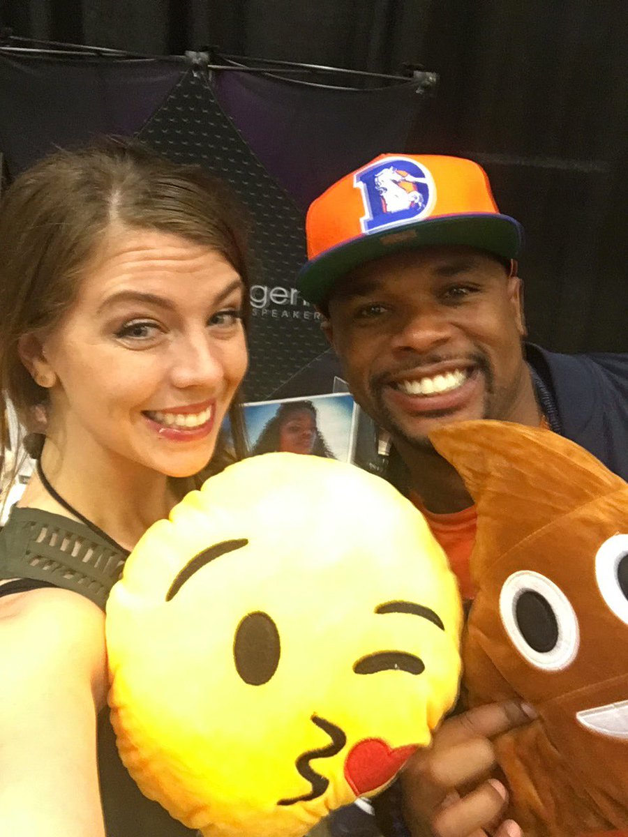 CollegeAgency's tweet photo. Come and visit the funny comedian @comedianjreid at booth 27 he has a lot of💩 to give and 😘 too! https://t.co/lfUrYnUqMq