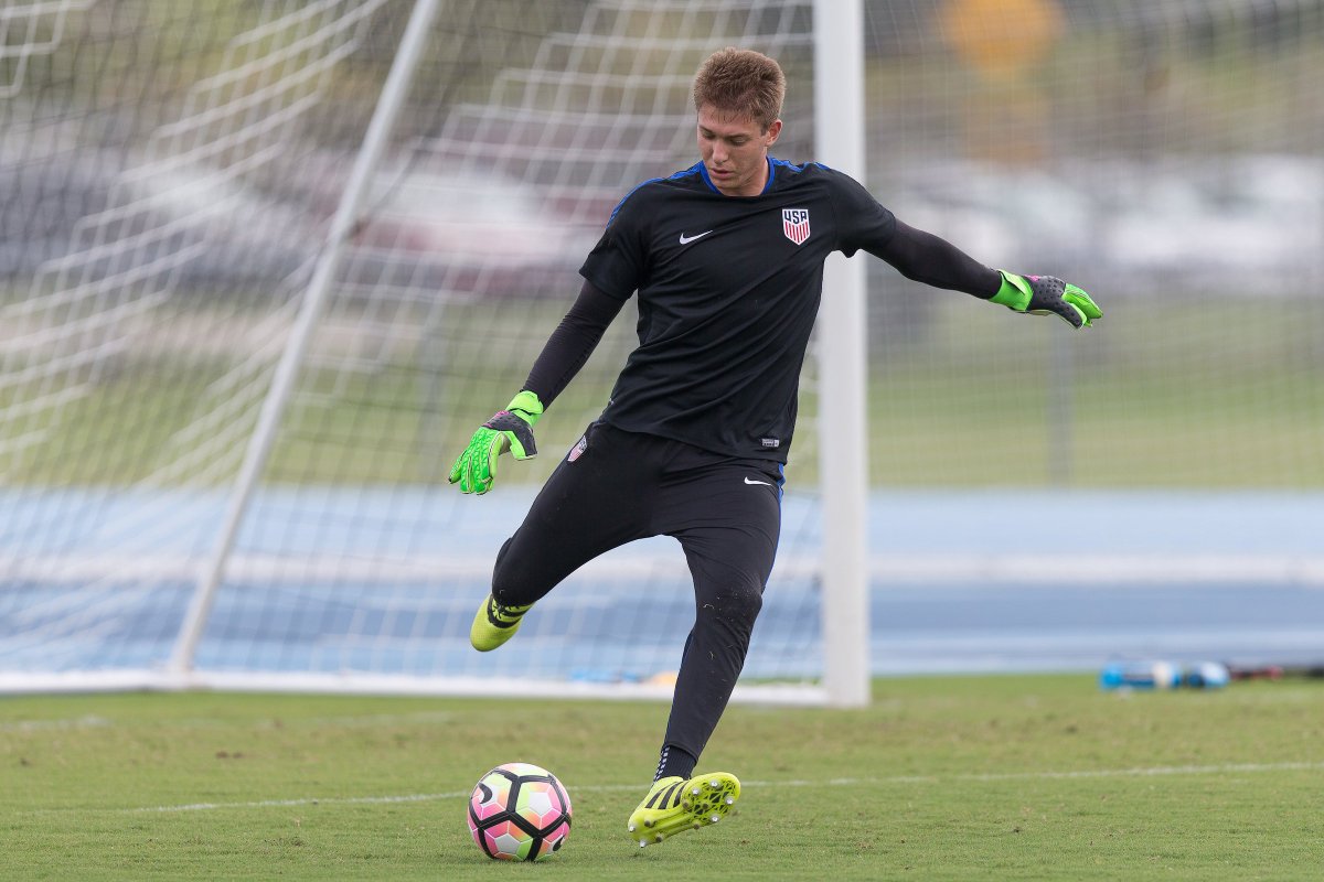 USMNT's tweet photo. Ethan Horvath (21 years, 120 days) becomes the youngest goalkeeper to debut for the #USMNT since Zach Thornton in 1994. #USAvCUB https://t.co/NXzWWyqsnZ