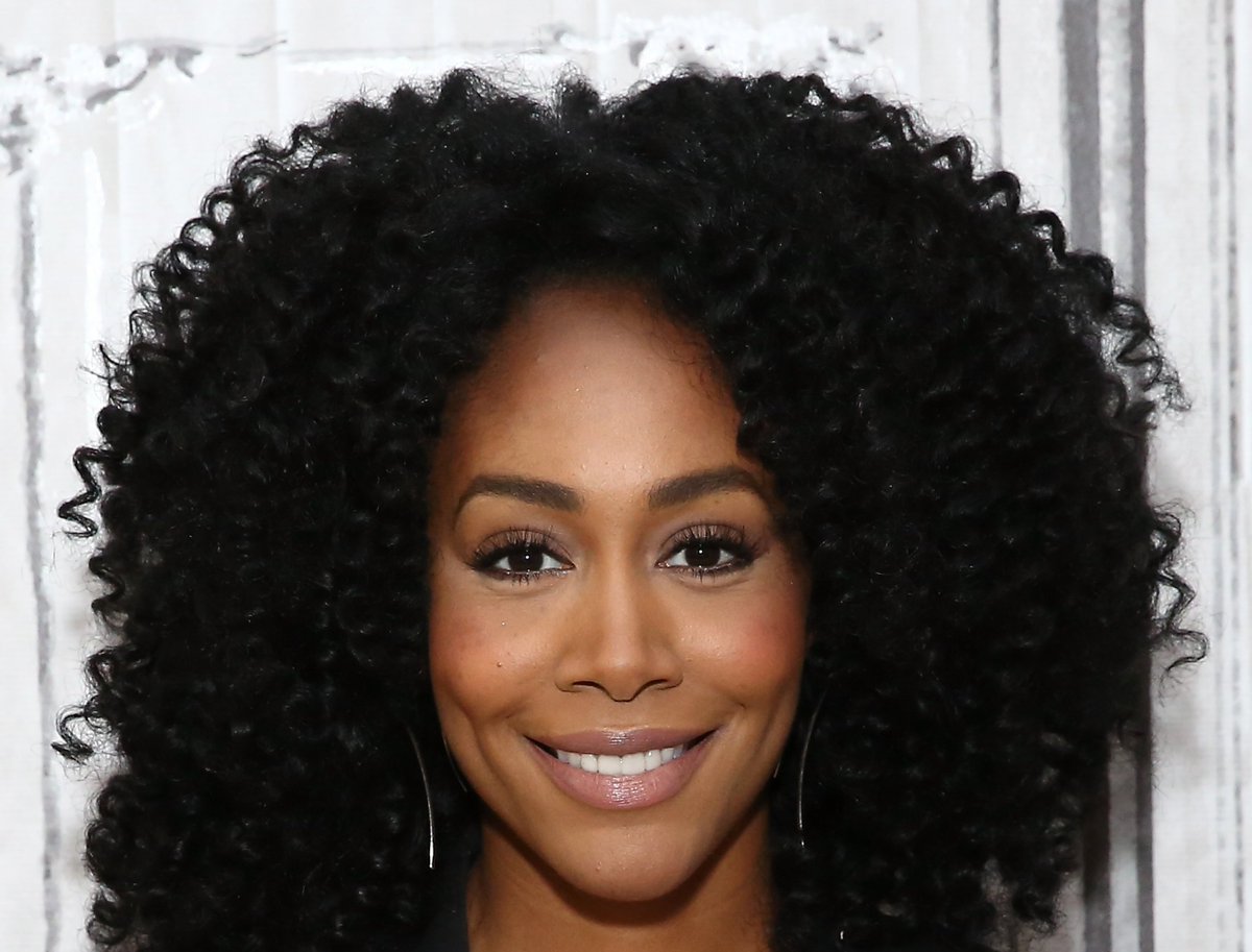 Essence's tweet image. Simone Missick opens up about playing TV's 'first Black female superhero: Superhero'trib.al/rOHrM1x