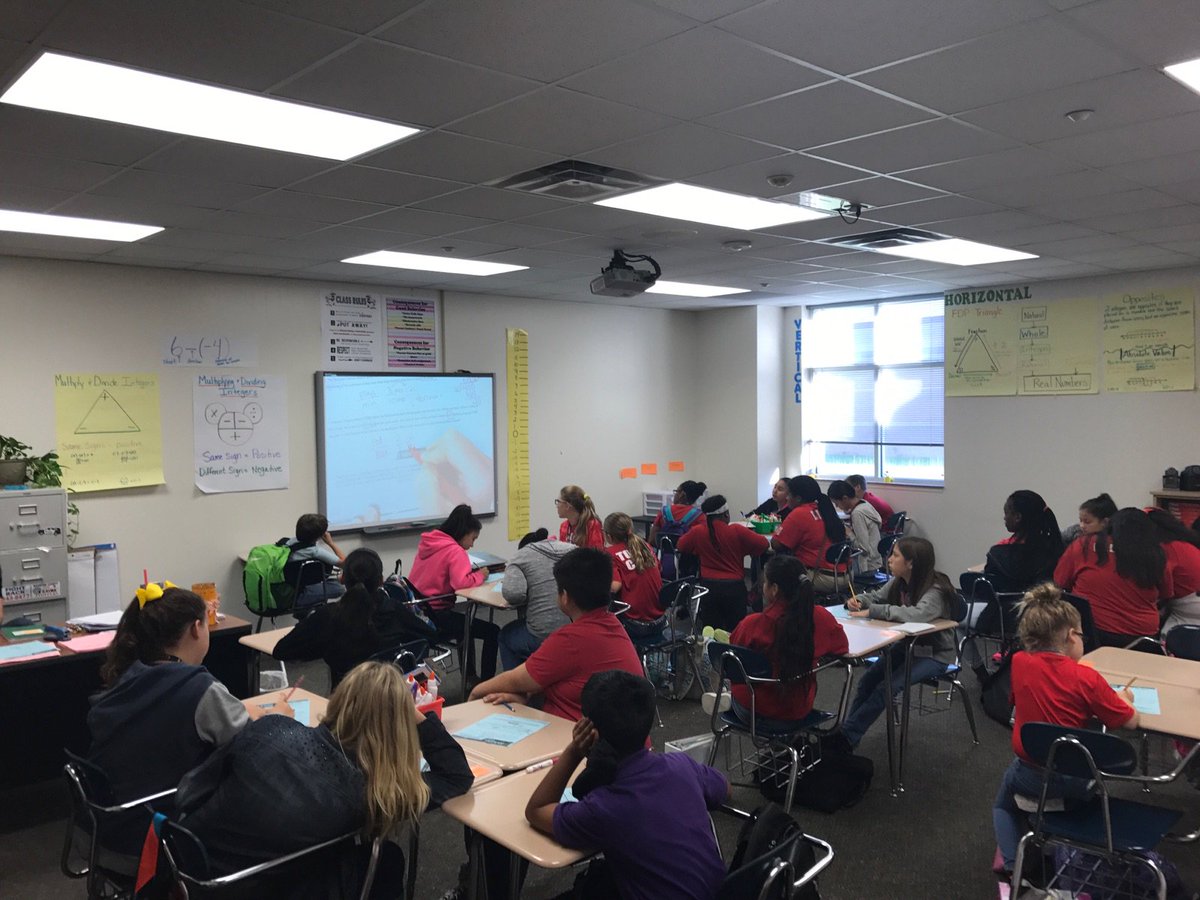 Ricky_Ricebird's tweet photo. 6th grade students work on the Houston Texans Stat Challenge.  #TexansStatChallenge https://t.co/YozBkfbeGE