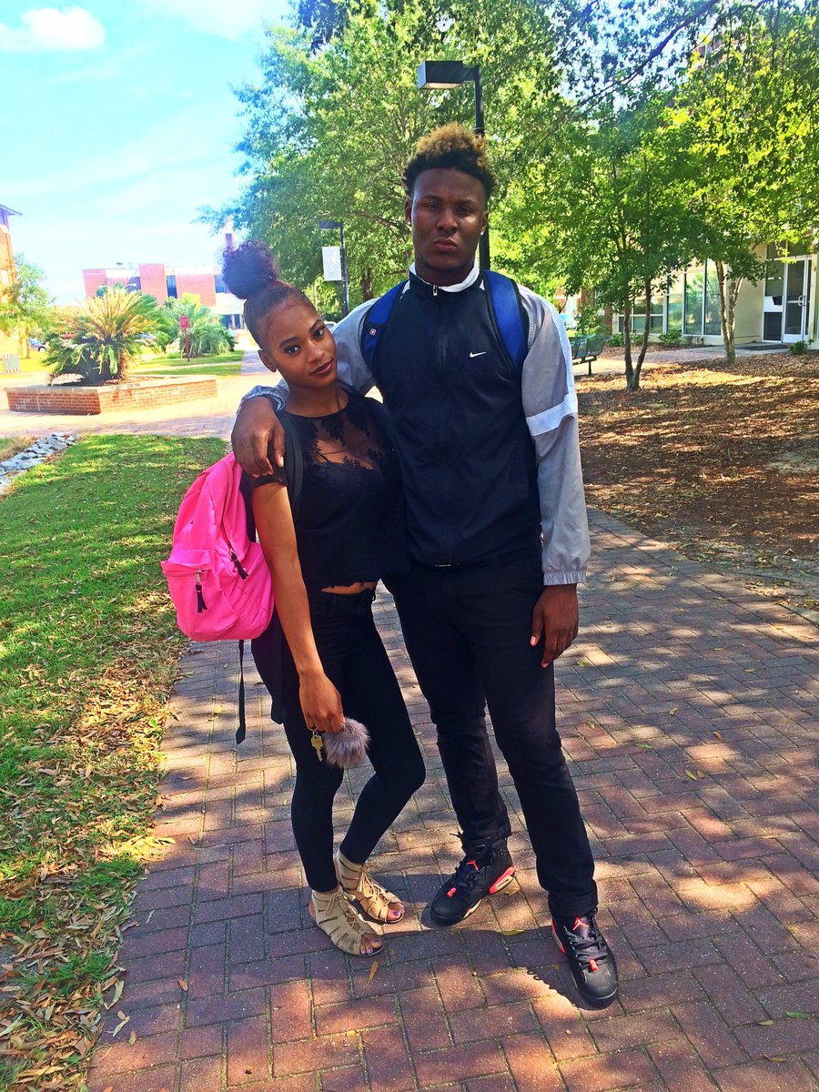 _egyptianmariee's tweet photo. Bff😂 #DANIGGA #MYHITTA https://t.co/KVjEIDFw0E