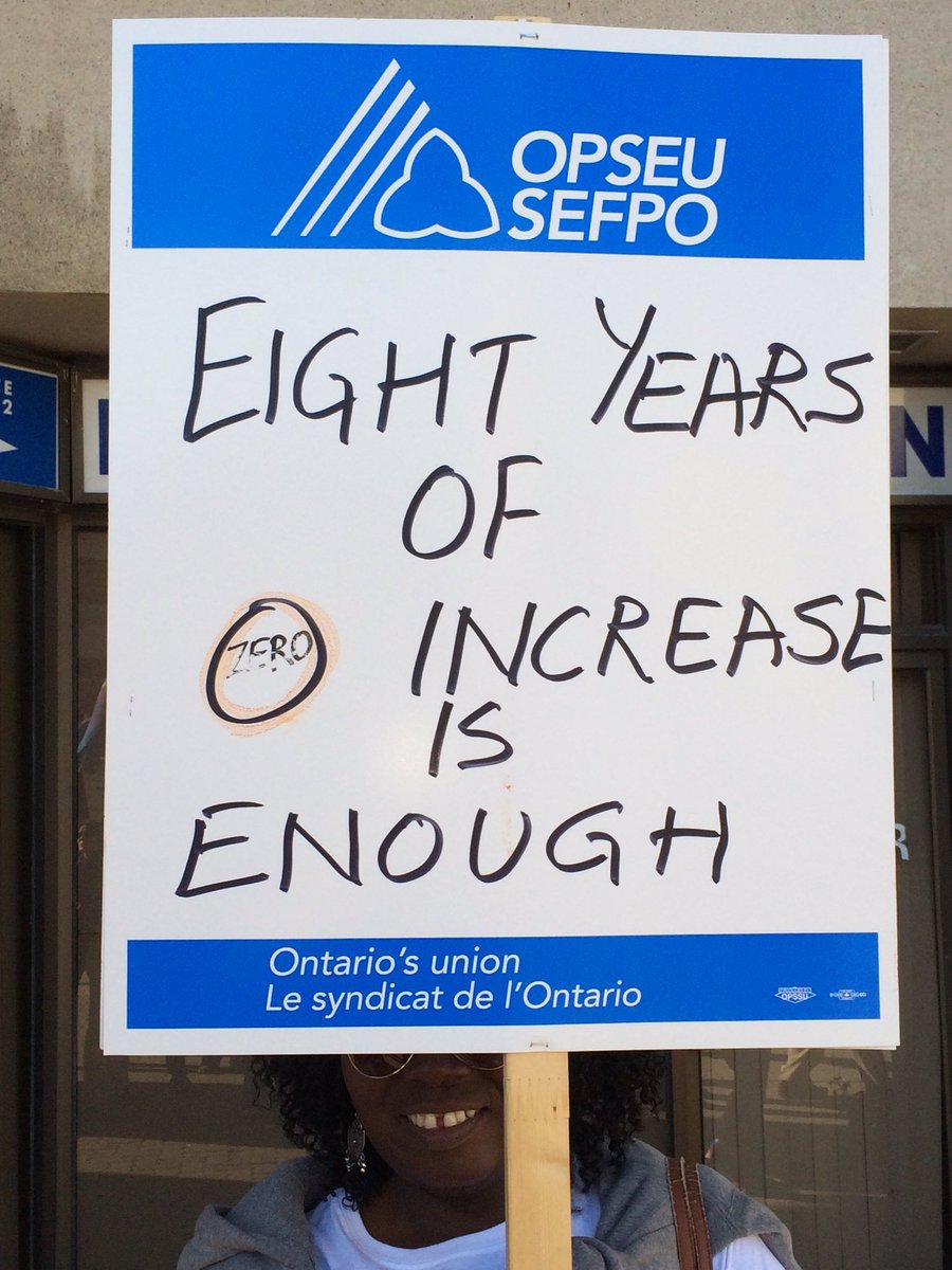 KingsleyKwok's tweet photo. Support #SAFSS Settlement Assistance & Family Support Services workers #FirstContract @ResultOriented #TOpoli #onpoli #canlab #STRIKEALERT https://t.co/hRSJpxaXUg